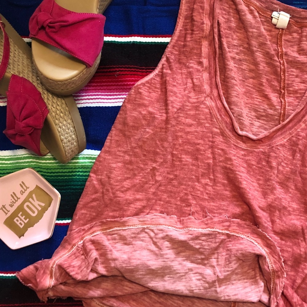 3️⃣ BoHo We The Free Small Pink Red Tank Top